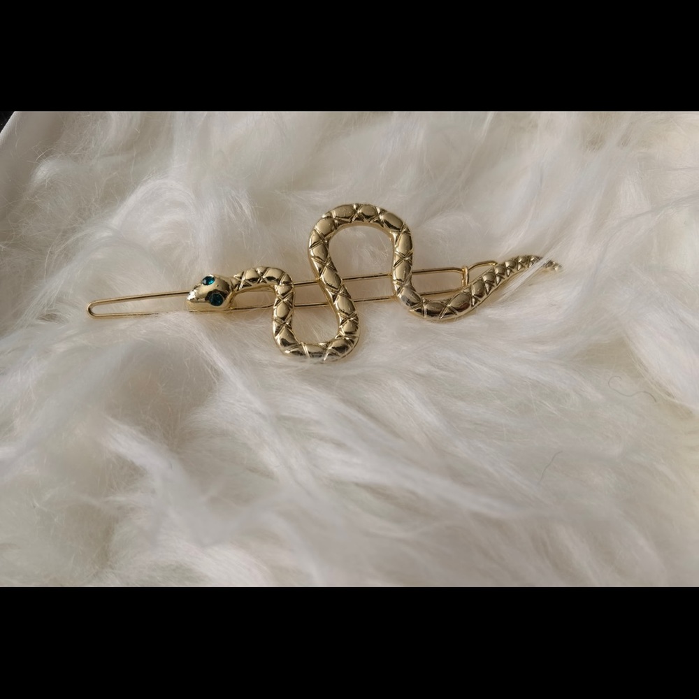 Stylish hair pin
